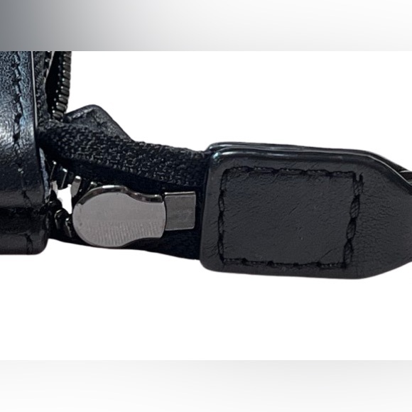 MCM Visetos Pouchette Silver *AUTHENTICATED* - Picture 8 of 10